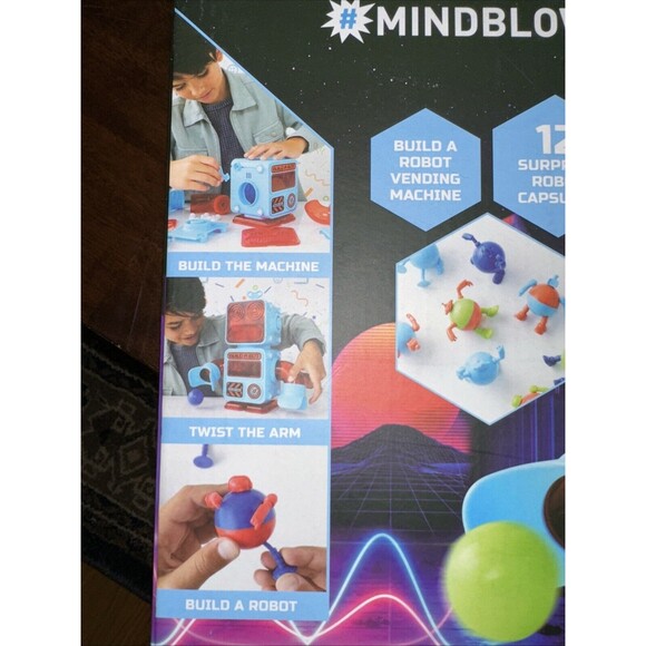 NEW Discovery MindBlown DIY Prize-Pod Robot 52Pc Retro Vending Machine Build Kit - Picture 6 of 10